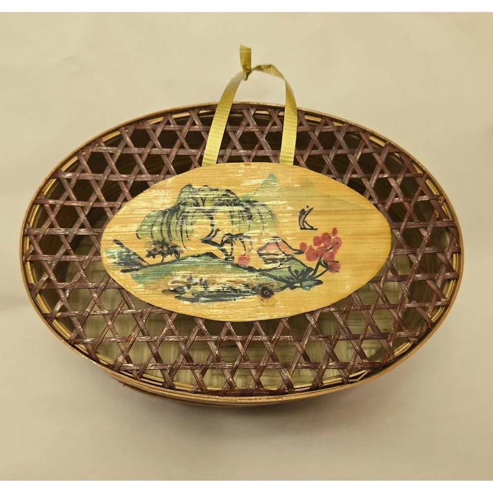 Vintage Chinese Woven Bamboo Rattan Sewing Basket Trinket Box w/Lid Design Scene